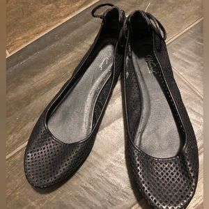 Wanted Black Ballet Flats